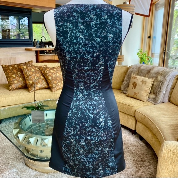 ALL SAINTS ⭐️Gorgeous ’Marbled’ pattern Dress. Green & Black w/ mauve flecks ♥️ - Picture 5 of 11